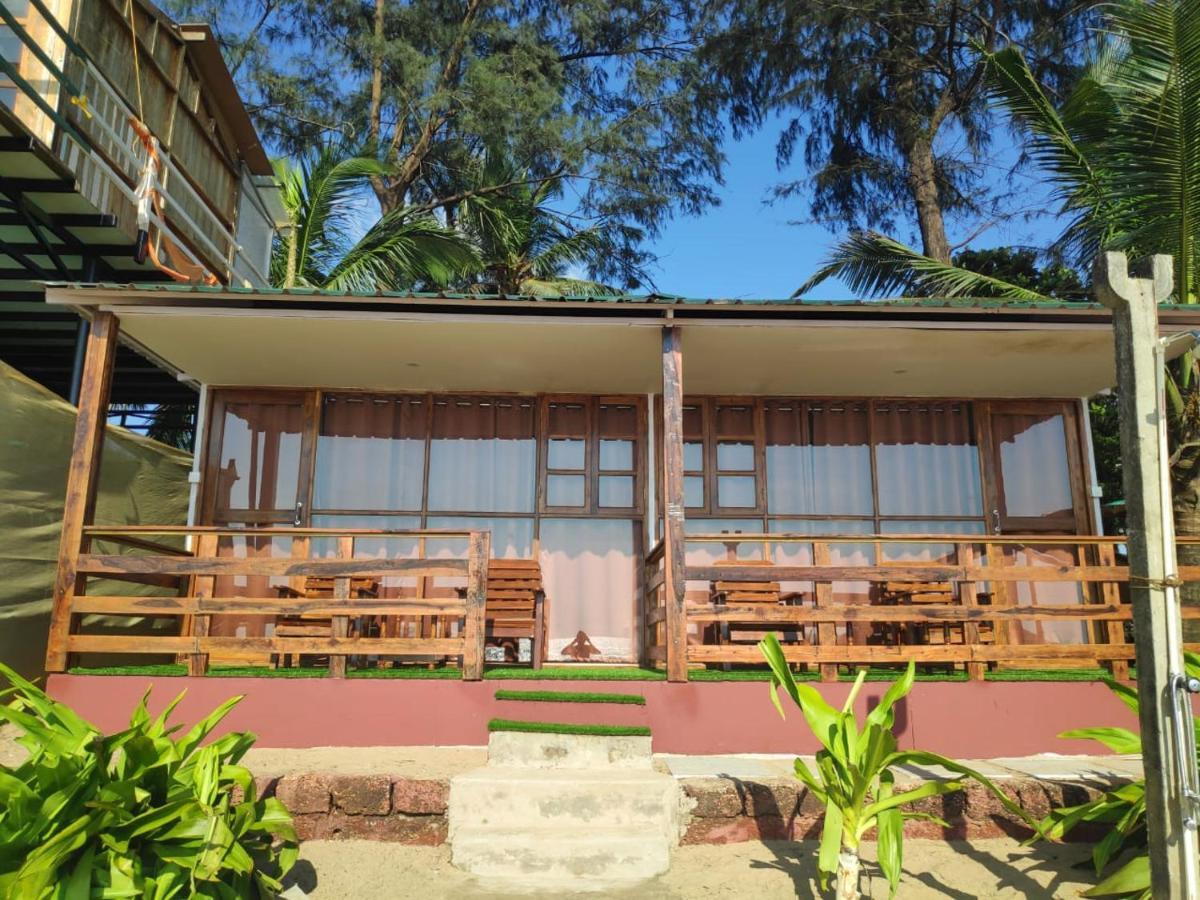 Sea Front Beach Huts Hotell Patnem Beach Eksteriør bilde